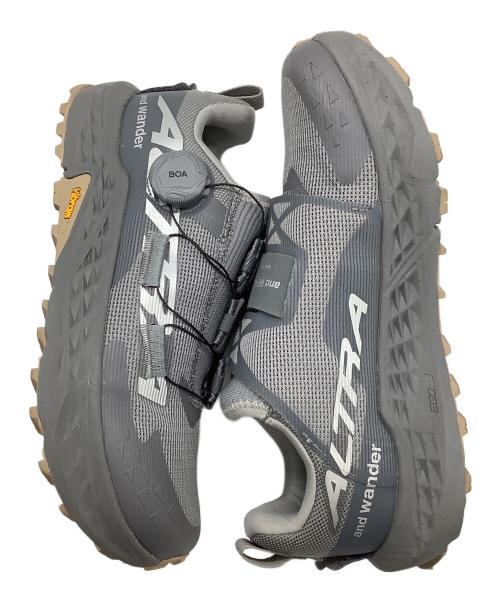 ALTRA（アルトラ）altra (アルトラ) and wander (アンドワンダー) スニーカー グレー サイズ:US7の古着・服飾アイテム