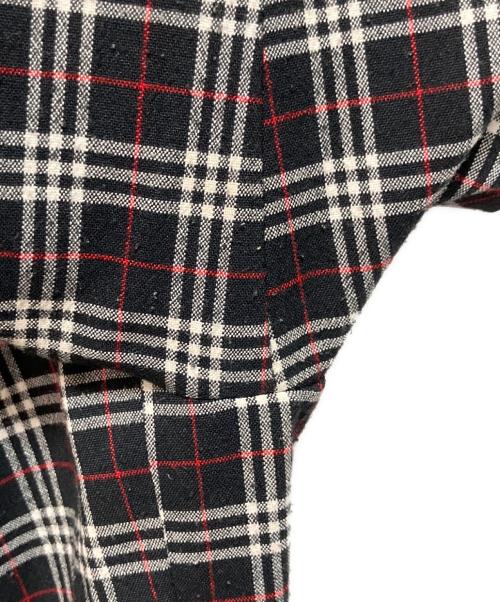 BURBERRY BLUE LABEL（バーバリー ブルー レーベル）BURBERRY BLUE LABEL (バーバリー ブルー レーベル) シャツワンピース ブラック×レッド サイズ:38の古着・服飾アイテム