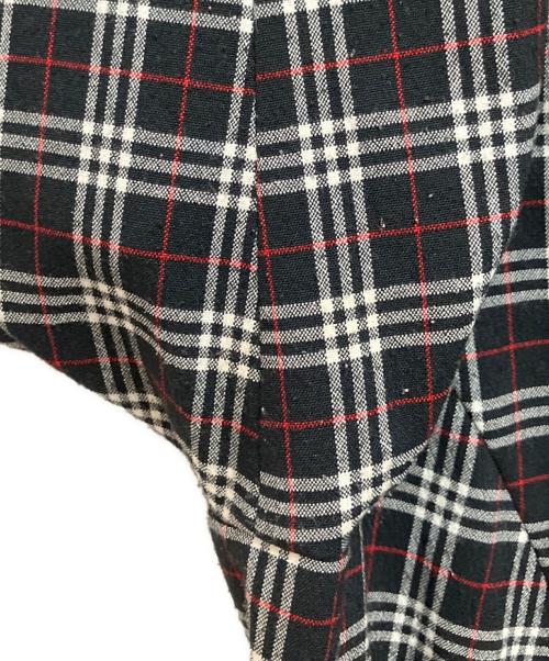BURBERRY BLUE LABEL（バーバリー ブルー レーベル）BURBERRY BLUE LABEL (バーバリー ブルー レーベル) シャツワンピース ブラック×レッド サイズ:38の古着・服飾アイテム