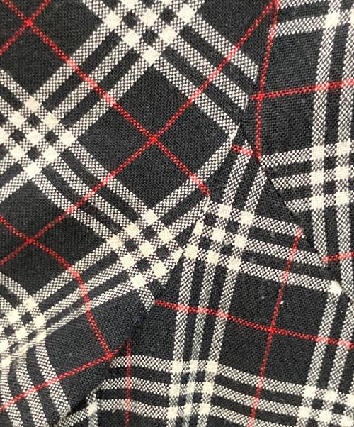 BURBERRY BLUE LABEL（バーバリー ブルー レーベル）BURBERRY BLUE LABEL (バーバリー ブルー レーベル) シャツワンピース ブラック×レッド サイズ:38の古着・服飾アイテム