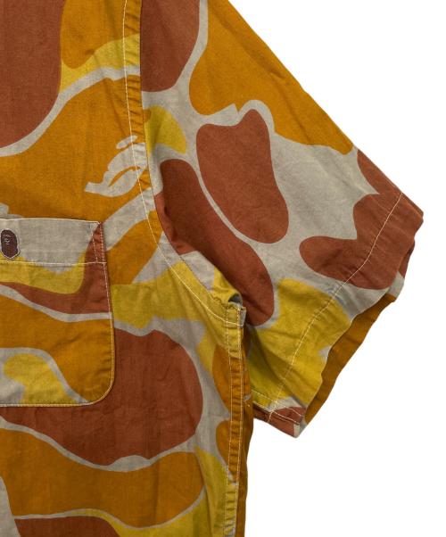A BATHING APE（アベイシングエイプ）A BATHING APE (アベイシングエイプ) 半袖シャツ ベージュ サイズ:Lの古着・服飾アイテム