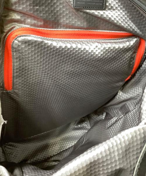 TUMI（トゥミ）TUMI (トゥミ) LONDON ROLL TOP BACKPACK ブラック×グレーの古着・服飾アイテム