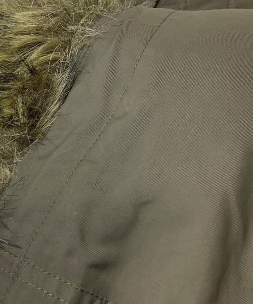 Eddie Bauer（エディーバウアー）Eddie Bauer (エディーバウアー) 650 FILL POWER　ダウンジャケット カーキ サイズ:XLの古着・服飾アイテム