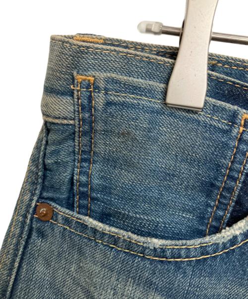 COMME des GARCONS JUNYA WATANABE MAN（コム デ ギャルソン ジュンヤ ワタナベ マン）COMME des GARCONS JUNYA WATANABE MAN (コム デ ギャルソン ジュンヤ ワタナベ マン) LEVI'S (リーバイス) デニムパンツ ブルー サイズ:XSの古着・服飾アイテム