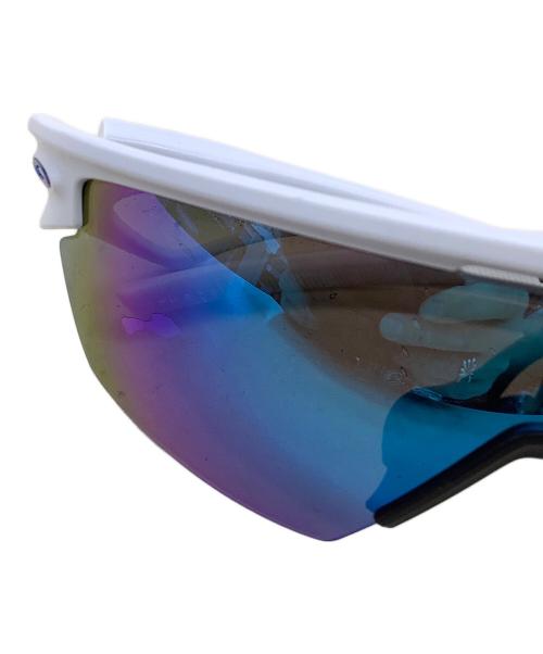 OAKLEY（オークリー）OAKLEY (オークリー) サングラス ホワイトの古着・服飾アイテム