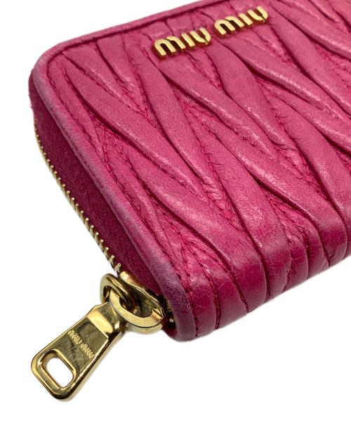 MIU MIU（ミュウミュウ）MIU MIU (ミュウミュウ) コンパクトウォレット ピンクの古着・服飾アイテム