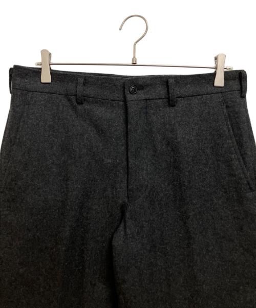 COMME des GARCONS HOMME PLUS（コムデギャルソンオムプリュス）COMME des GARCONS HOMME PLUS (コムデギャルソンオムプリュス) ウールパンツ グレー サイズ:Mの古着・服飾アイテム