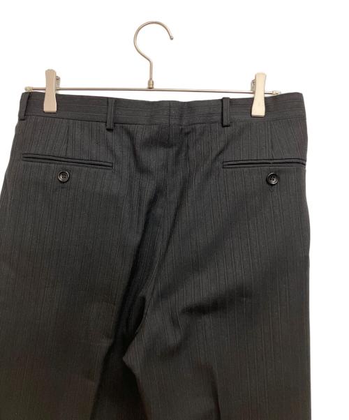 ARMANI COLLEZIONI（アルマーニ コレツィオーニ）ARMANI COLLEZIONI (アルマーニ コレツィオーニ) セットアップスーツ グレー サイズ:44Rの古着・服飾アイテム