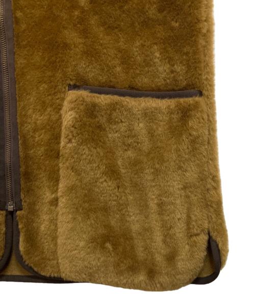 Barbour（バブアー）Barbour (バブアー) リバーシブル ファーベスト ベージュ サイズ:38の古着・服飾アイテム