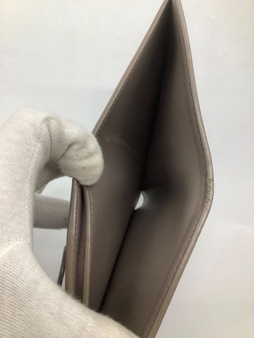 CELINE（セリーヌ）CELINE (セリーヌ) ミディアムストラップウォレット グレージュ×アイスブルーの古着・服飾アイテム