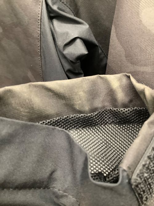 BLACK LABEL CRESTBRIDGE（ブラックレーベル クレストブリッジ）BLACK LABEL CRESTBRIDGE (ブラックレーベル クレストブリッジ) ジャケット ブラック サイズ:Mの古着・服飾アイテム