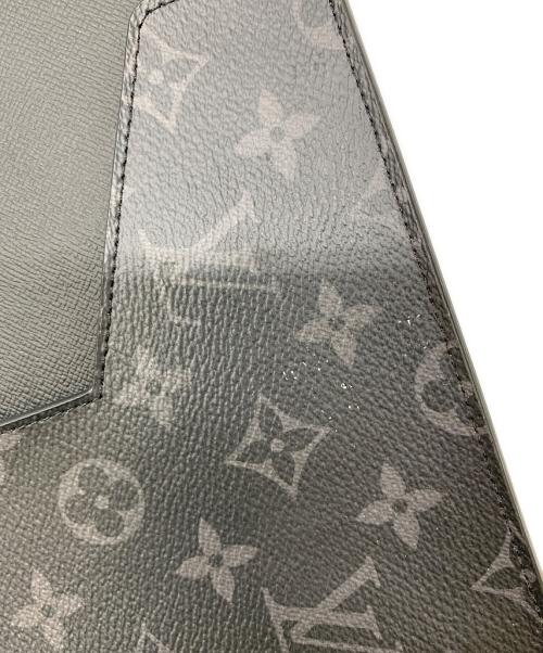 LOUIS VUITTON（ルイ ヴィトン）LOUIS VUITTON (ルイ ヴィトン) クラッチバッグ ブラック×ネイビーの古着・服飾アイテム