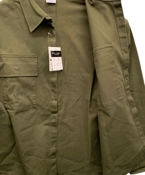 Champion（チャンピオン）Champion (チャンピオン) ワンポイントロゴシャツ オリーブ サイズ:L 未使用品の古着・服飾アイテム