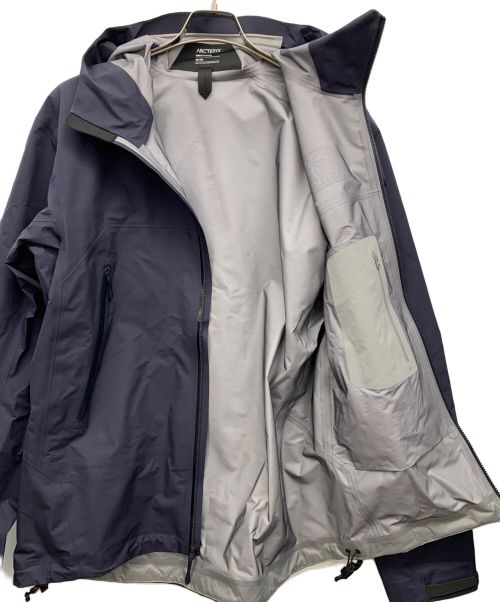ARC'TERYX（アークテリクス）ARC'TERYX (アークテリクス) ベータジャケット ネイビー サイズ:Mの古着・服飾アイテム