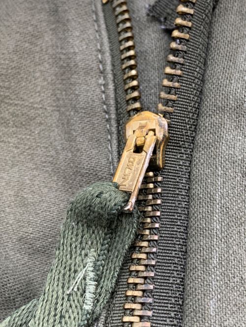 US ARMY（ユーエスアーミー）US ARMY (ユーエスアーミー) ミリタリーパンツ オリーブ サイズ:MEDIUM‐REGULARの古着・服飾アイテム