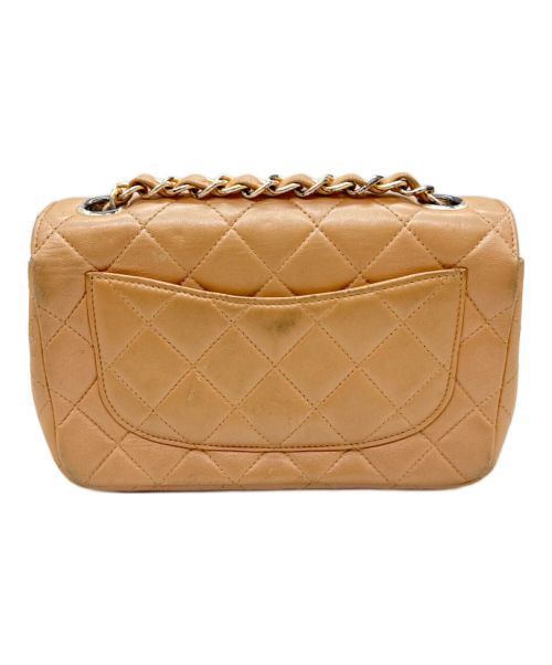 CHANEL（シャネル）CHANEL (シャネル) ミニマトラッセショルダーバッグ ベージュの古着・服飾アイテム