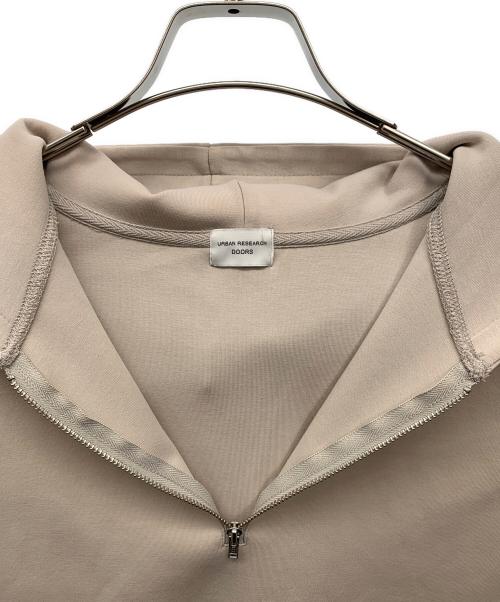 URBAN RESEARCH DOORS（アーバンリサーチドアーズ）URBAN RESEARCH DOORS (アーバンリサーチドアーズ) ハーフジップパーカー ベージュ サイズ:Freeの古着・服飾アイテム