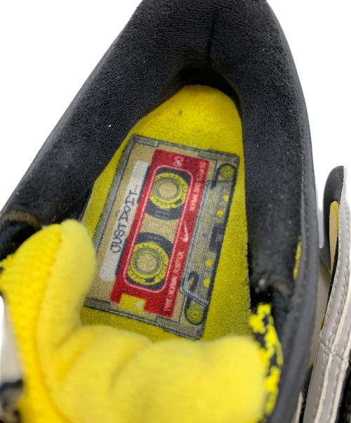 NIKE（ナイキ）NIKE (ナイキ) ローカットスニーカー イエロー×ブラック サイズ:26.5の古着・服飾アイテム