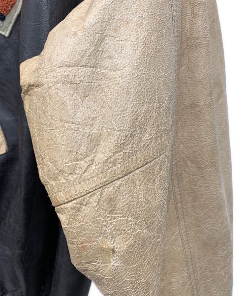 AVIREX（アヴィレックス）AVIREX (アヴィレックス) スタジャン ブラック×ベージュ サイズ:Mの古着・服飾アイテム