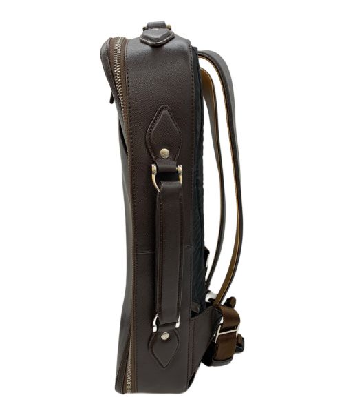 PID（ピーアイディー）PID (ピーアイディー) リュック ブラウンの古着・服飾アイテム