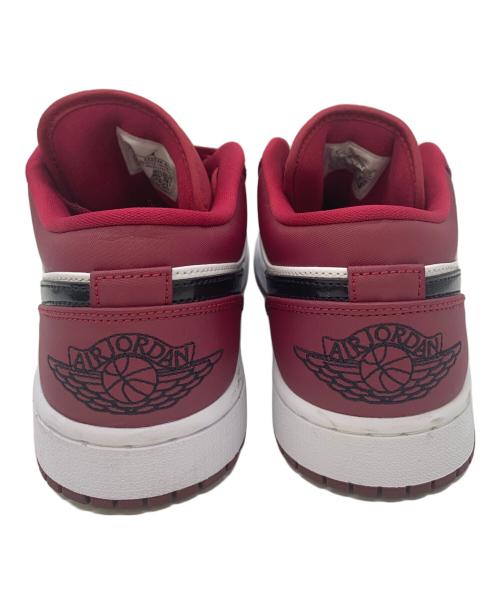 NIKE（ナイキ）NIKE (ナイキ) スニーカー ホワイト×レッド サイズ:27の古着・服飾アイテム