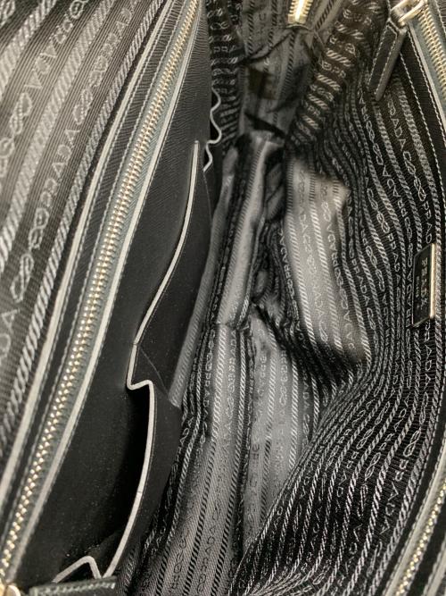 PRADA（プラダ）PRADA (プラダ) ブリーフケース ブラックの古着・服飾アイテム