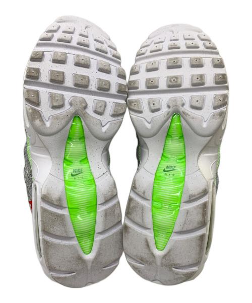 NIKE（ナイキ）NIKE (ナイキ) シューズ ホワイト×グリーン サイズ:27.5の古着・服飾アイテム