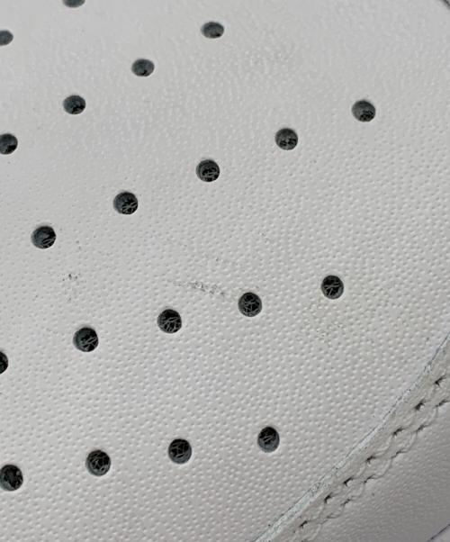 NIKE（ナイキ）NIKE (ナイキ) スニーカー ホワイト サイズ:25.5 未使用品の古着・服飾アイテム