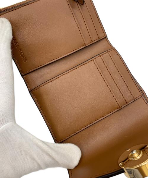 MICHAEL KORS（マイケル・コース）MICHAEL KORS (マイケルコース) 3つ折り財布 ブラウンの古着・服飾アイテム