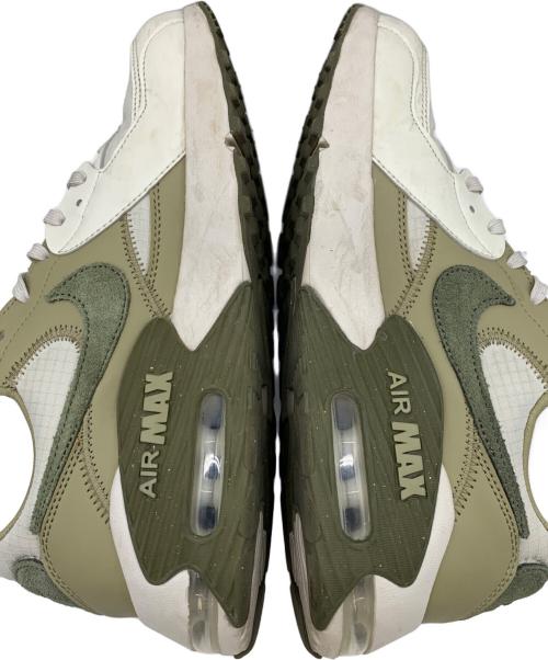 NIKE（ナイキ）NIKE (ナイキ) シューズ ホワイト×カーキ サイズ:26.5の古着・服飾アイテム