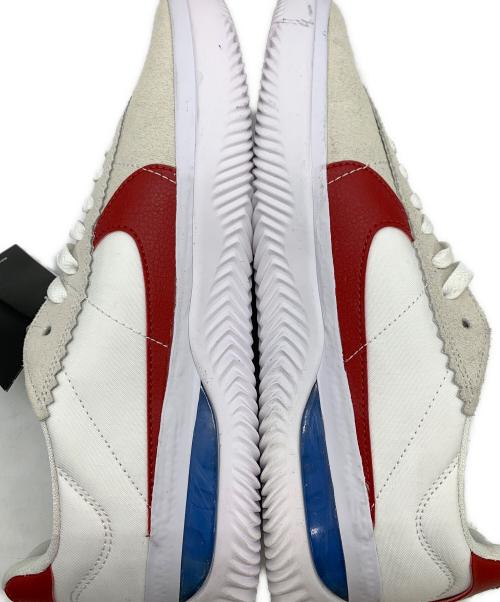 NIKE SB（ナイキエスビー）NIKE SB (ナイキエスビー) ローカットスニーカー ホワイト×レッド サイズ:28 未使用品の古着・服飾アイテム