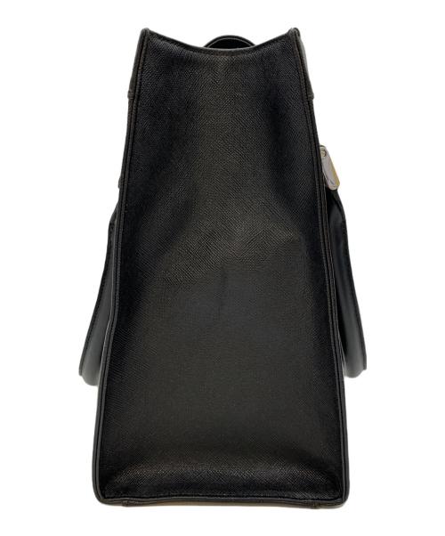 BURBERRY（バーバリー）BURBERRY (バーバリー) ハンドバッグ ブラックの古着・服飾アイテム