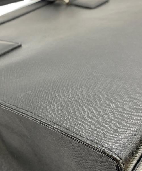 BURBERRY（バーバリー）BURBERRY (バーバリー) ハンドバッグ ブラックの古着・服飾アイテム