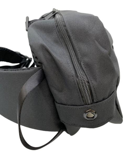 CABIN ZERO（キャビンゼロ）CABIN ZERO (キャビンゼロ) ボディバッグ ブラックの古着・服飾アイテム