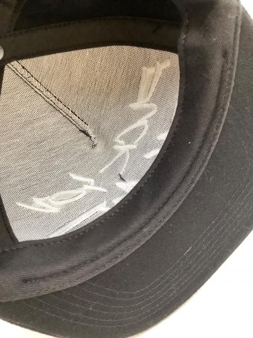 SUPREME（シュプリーム）Supreme (シュプリーム) FUTURA LOGO 5 PANEL CAP ブラック サイズ:‐の古着・服飾アイテム