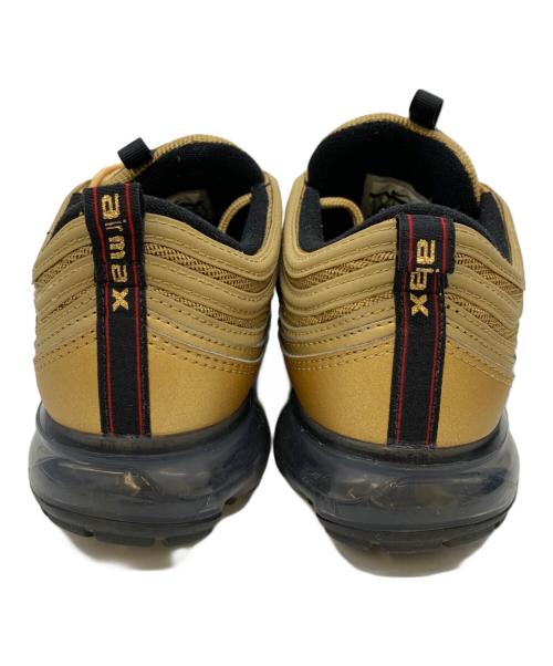 NIKE（ナイキ）NIKE (ナイキ) スニーカー ゴールド サイズ:26.5の古着・服飾アイテム