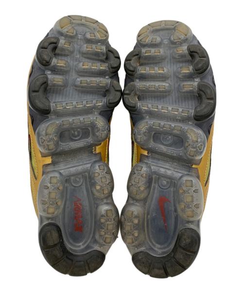 NIKE（ナイキ）NIKE (ナイキ) スニーカー ゴールド サイズ:26.5の古着・服飾アイテム