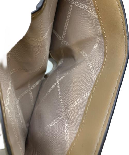 MICHAEL KORS（マイケル・コース）MICHAEL KORS (マイケルコース) 3つ折り財布 ブラウン 未使用品の古着・服飾アイテム