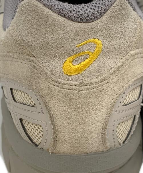 asics（アシックス）asics (アシックス) スニーカー ライトグレー サイズ:27.5の古着・服飾アイテム