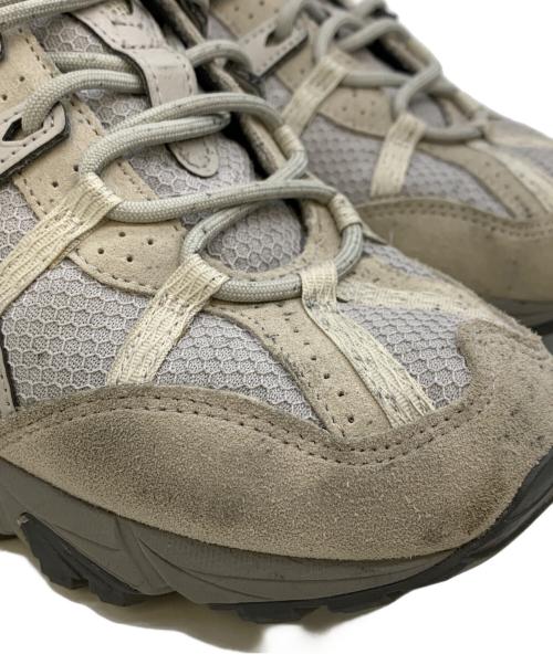 asics（アシックス）asics (アシックス) スニーカー ライトグレー サイズ:27.5の古着・服飾アイテム