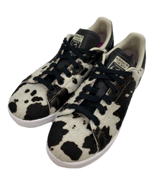 adidas（アディダス）adidas (アディダス) スニーカー ホワイト×パープル サイズ:22.5の古着・服飾アイテム