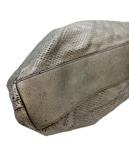 BURBERRY（バーバリー）BURBERRY (バーバリー) トートバッグ シルバーの古着・服飾アイテム