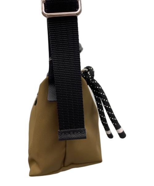 LONGCHAMP（ロンシャン）LONGCHAMP (ロンシャン) ショルダーバッグ オークル×ブラックの古着・服飾アイテム