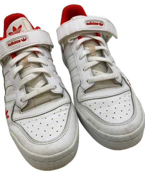 adidas（アディダス）adidas (アディダス) ローカットスニーカー ホワイト×レッド サイズ:28.5の古着・服飾アイテム