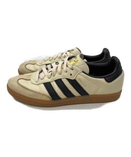 adidas（アディダス）adidas (アディダス) スニーカー アイボリー サイズ:26.5の古着・服飾アイテム