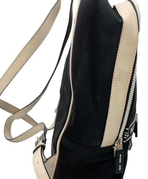 MICHAEL KORS（マイケル・コース）MICHAEL KORS (マイケルコース) リュックの古着・服飾アイテム