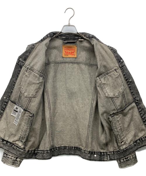 LEVI'S（リーバイス）LEVI'S (リーバイス) デニムジャケット グレー サイズ:Mの古着・服飾アイテム