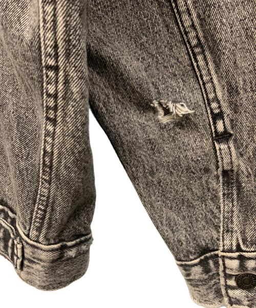 LEVI'S（リーバイス）LEVI'S (リーバイス) デニムジャケット グレー サイズ:Mの古着・服飾アイテム