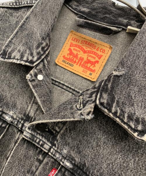 LEVI'S（リーバイス）LEVI'S (リーバイス) デニムジャケット グレー サイズ:Mの古着・服飾アイテム