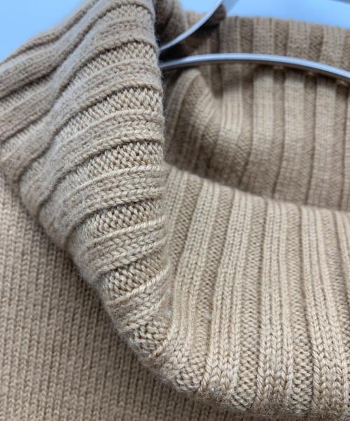 BURBERRY BLUE LABEL（バーバリーロンドンブルーレーベル）BURBERRY BLUE LABEL (バーバリーロンドンブルーレーベル) 厚手ニット ベージュ サイズ:38の古着・服飾アイテム